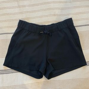 Lululemon on the fly short